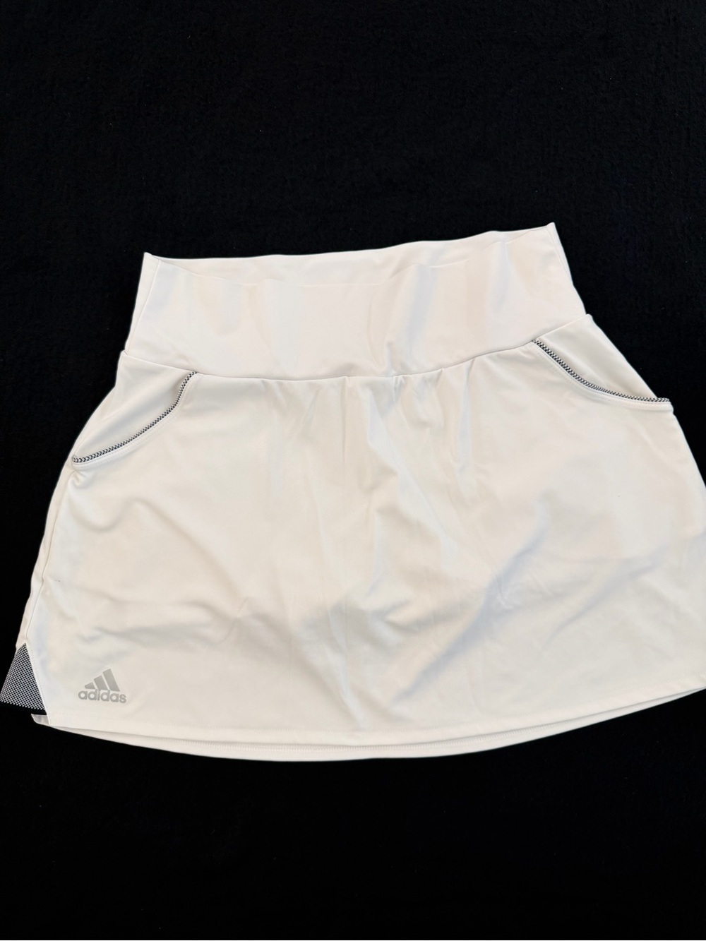 adidas White Women's Tennis Skort with Built-in Shorts and Side Pockets, Size S